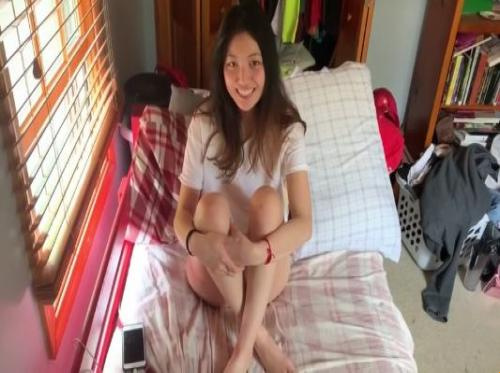 Bercinta membuatku tersenyum